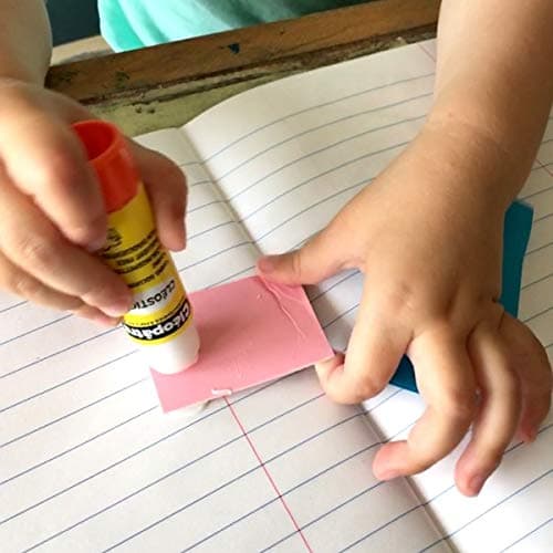 Tube de colle Cléopatre sans solvant pour l'école primaire